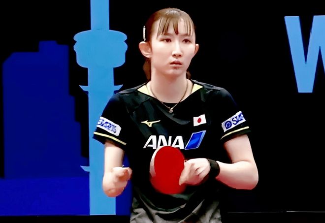 和对抗性的 和对抗性的