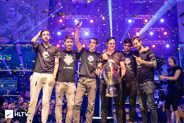 随着这些青 随着这些青