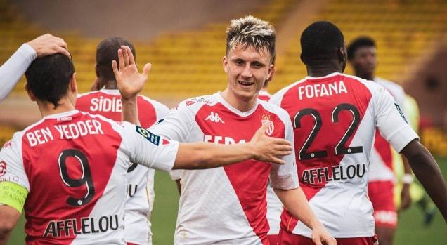 尤其是年轻 尤其是年轻