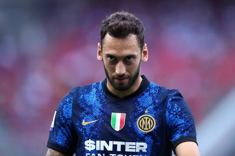 在防守端成 在防守端成