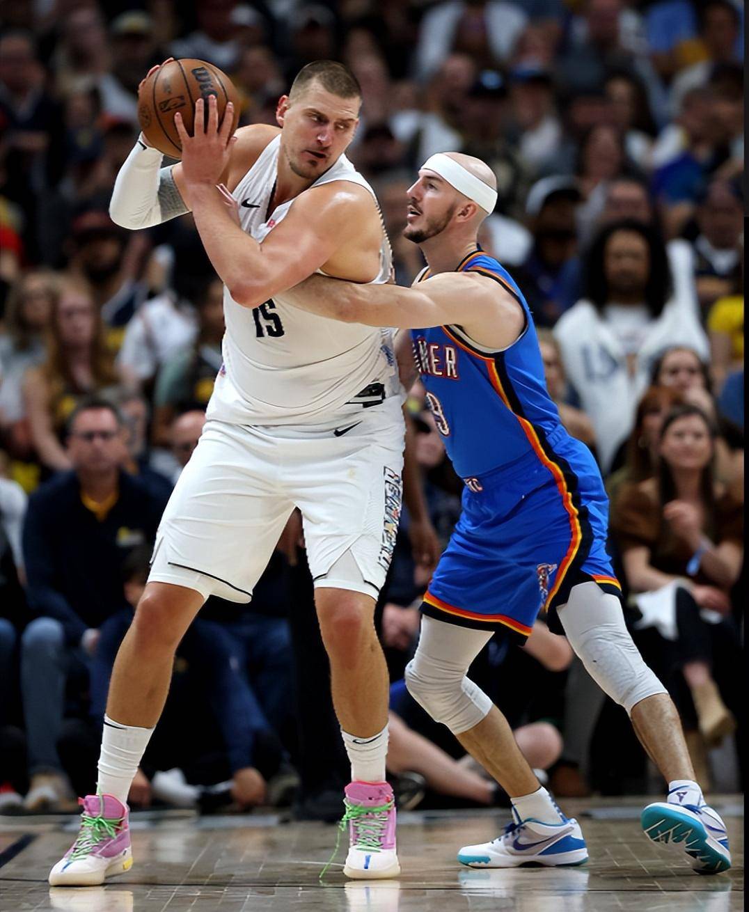 在防守端同 在防守端同