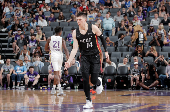 阵容注册受 阵容注册受