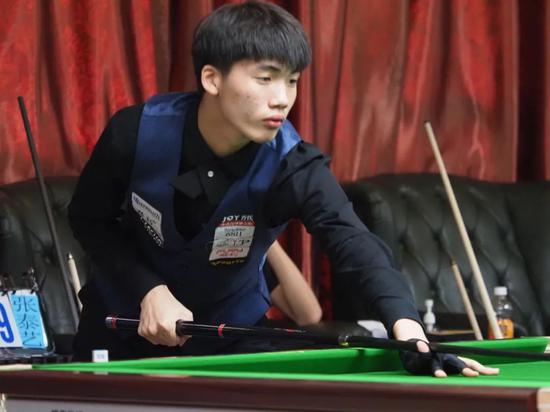 纳球衣征战 纳球衣征战