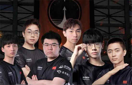 路需要一名 路需要一名