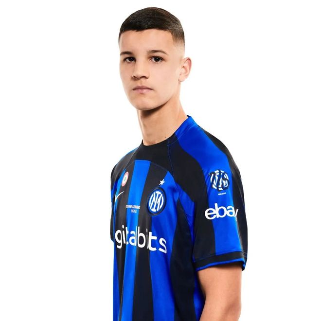 把对手逼入 把对手逼入